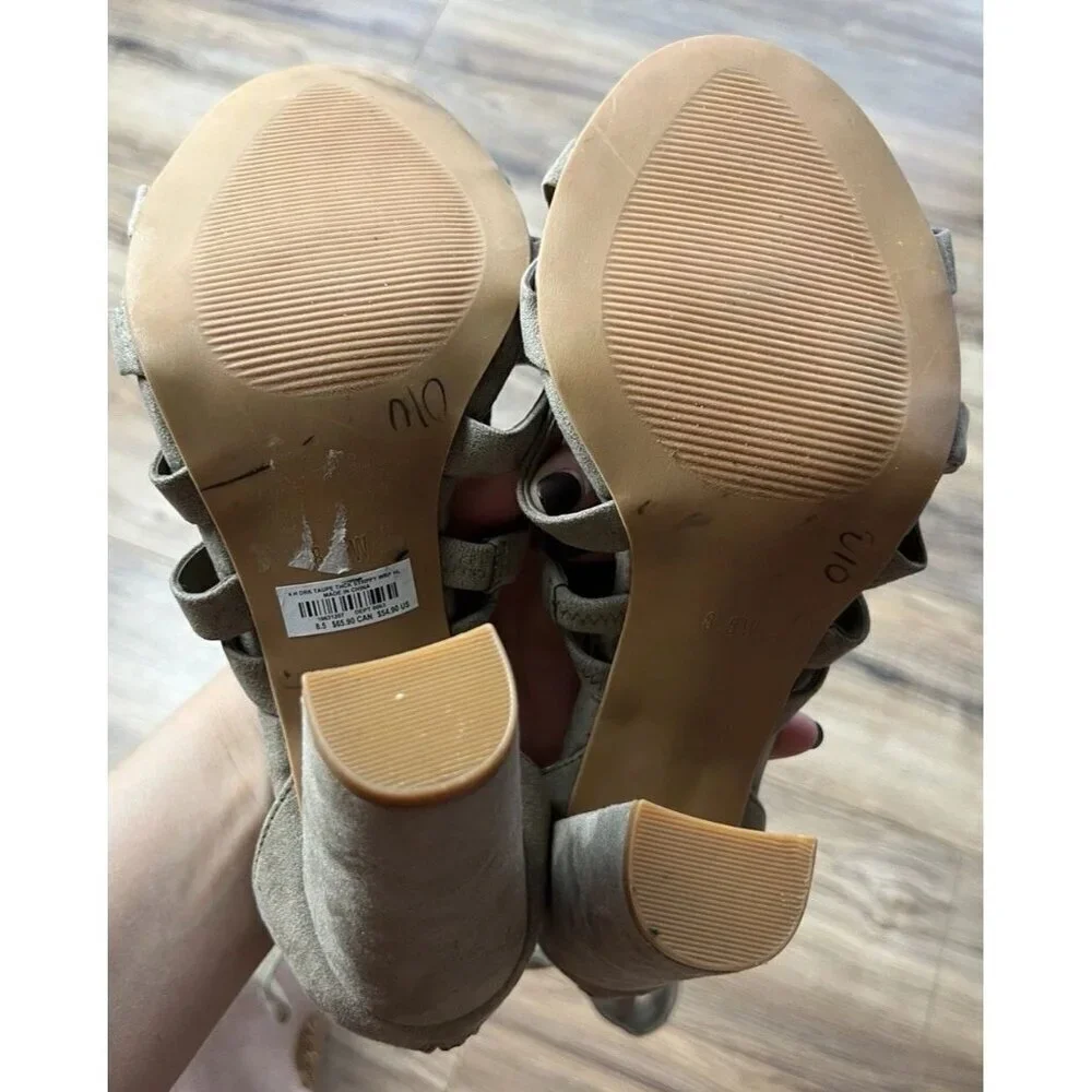 Torrid 4” Dark Taupe Thick Strappy Wrap Heel Size 8.5 Faux Suede Sexy Women’s